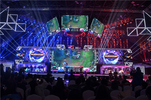 S9总决赛巴黎雅高酒店体育馆开战,召唤师奖杯归属推动电竞文化发展与产业增长点