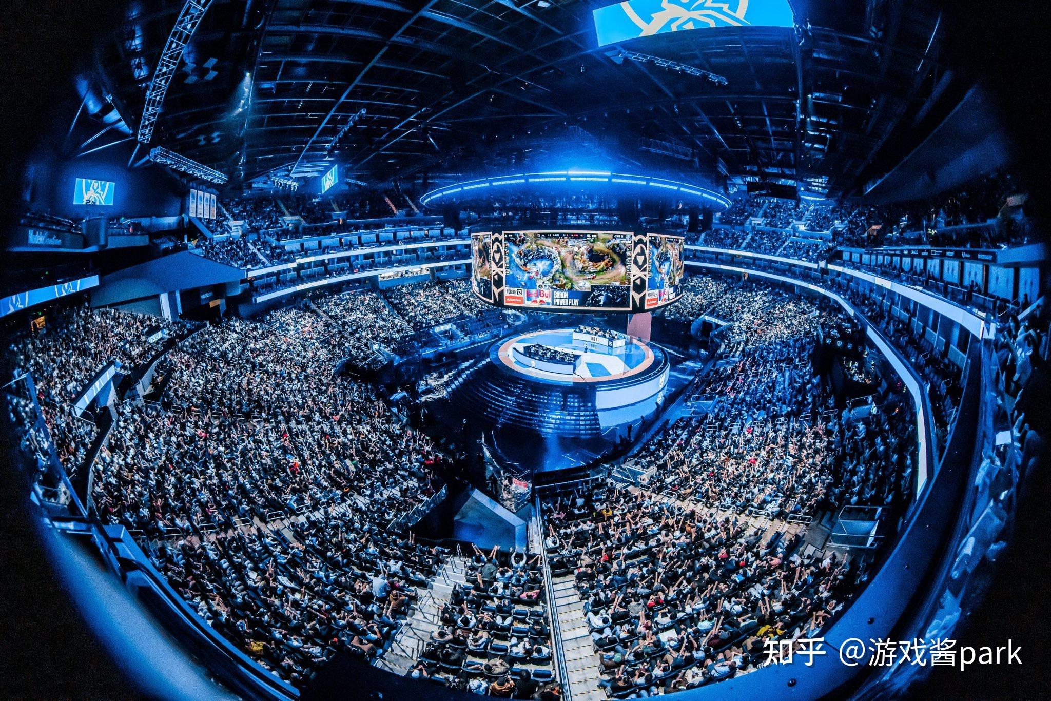 S15四强赛TES力克FLY，Knight阿狸英雄联盟教科书级操作主宰战局